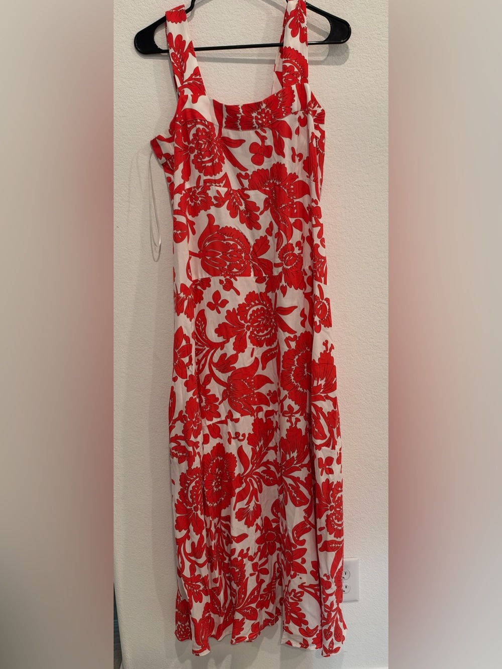 Vince Camuto Red and White Floral Maxi Dress